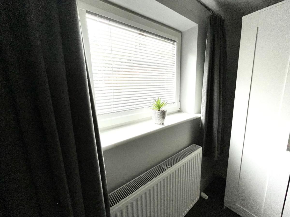 Lymm Living Hotel Warrington  Buitenkant foto
