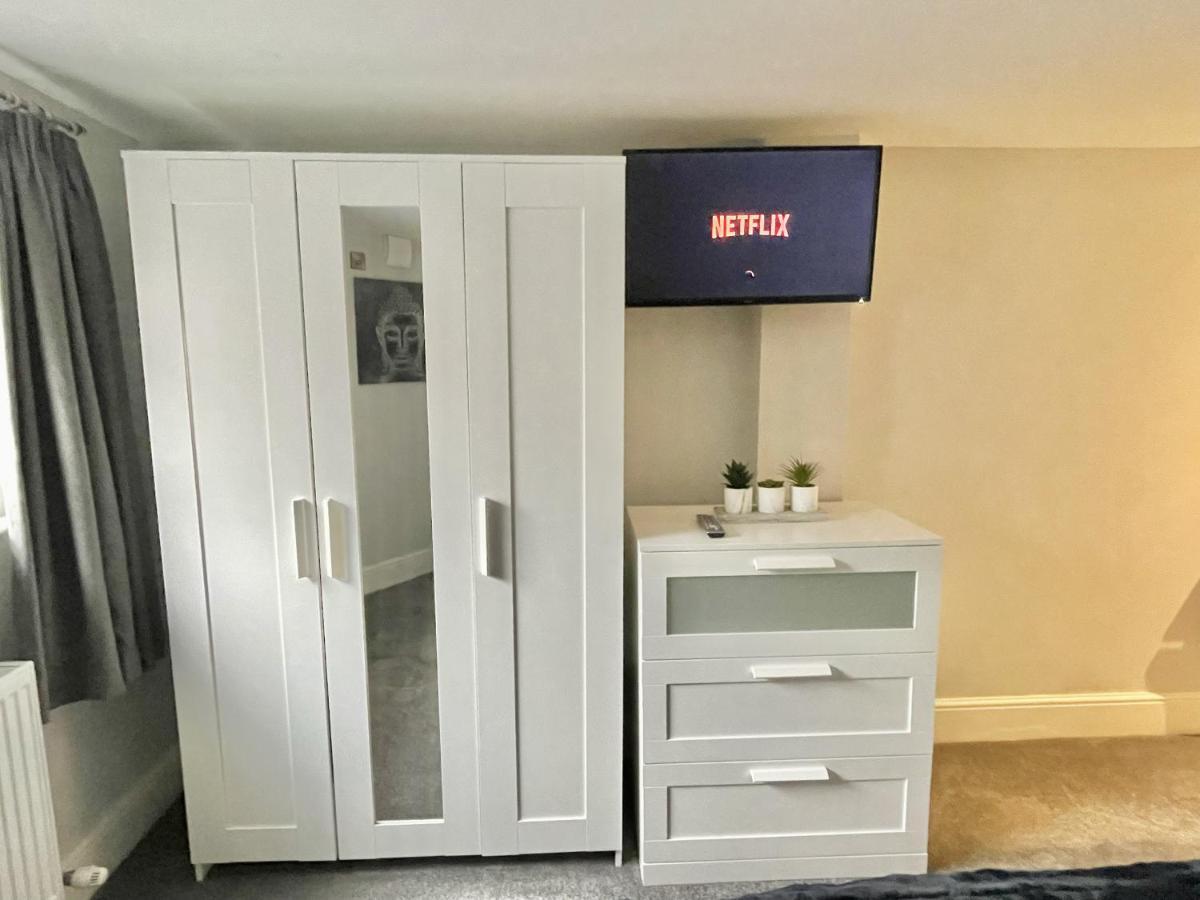 Lymm Living Hotel Warrington  Buitenkant foto