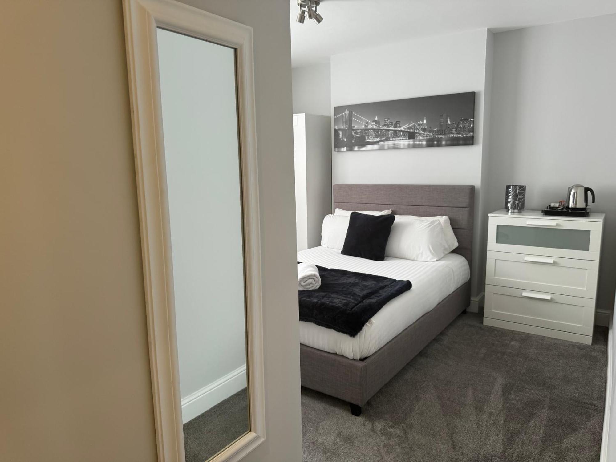 Lymm Living Hotel Warrington  Buitenkant foto