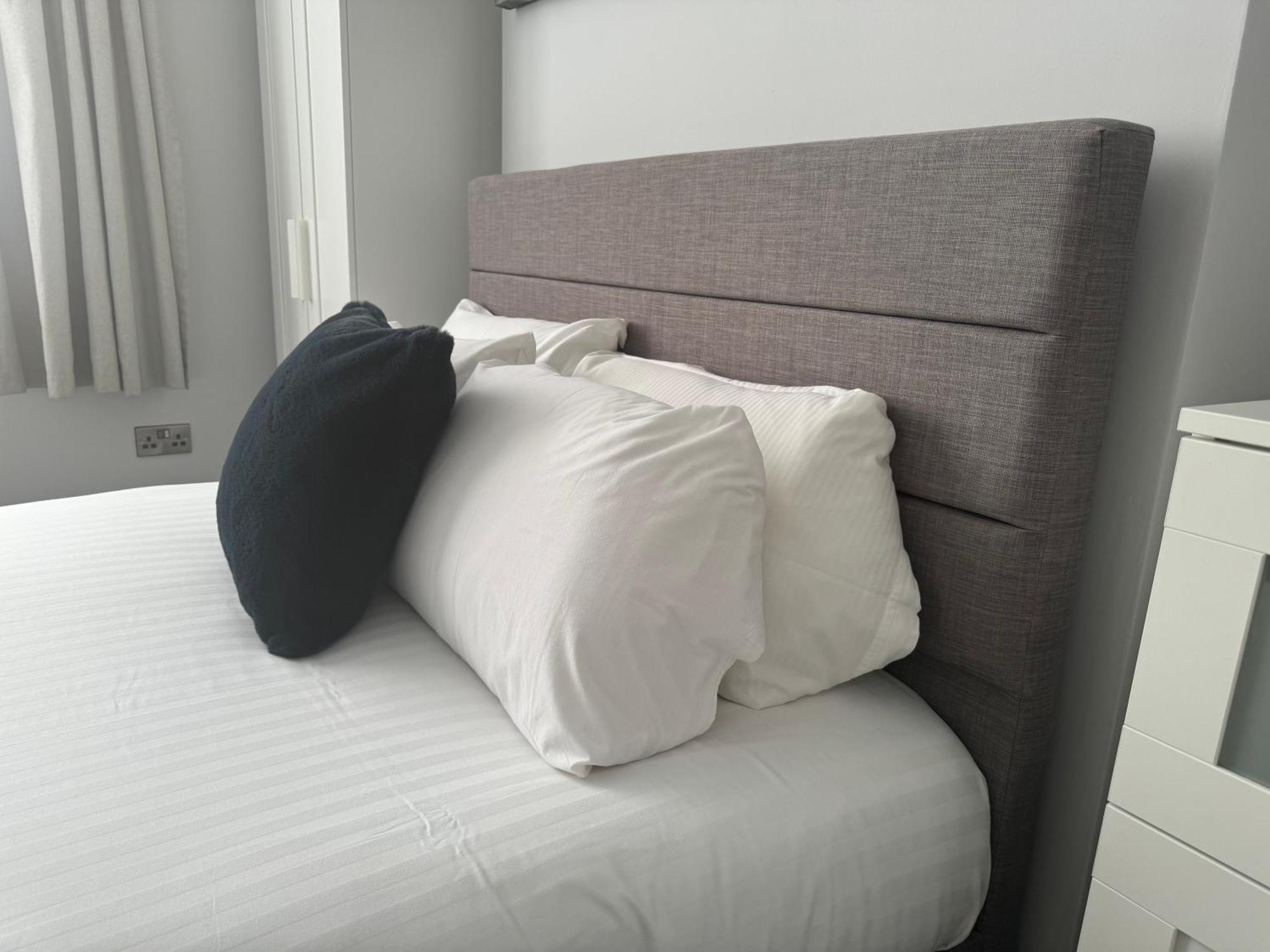 Lymm Living Hotel Warrington  Buitenkant foto