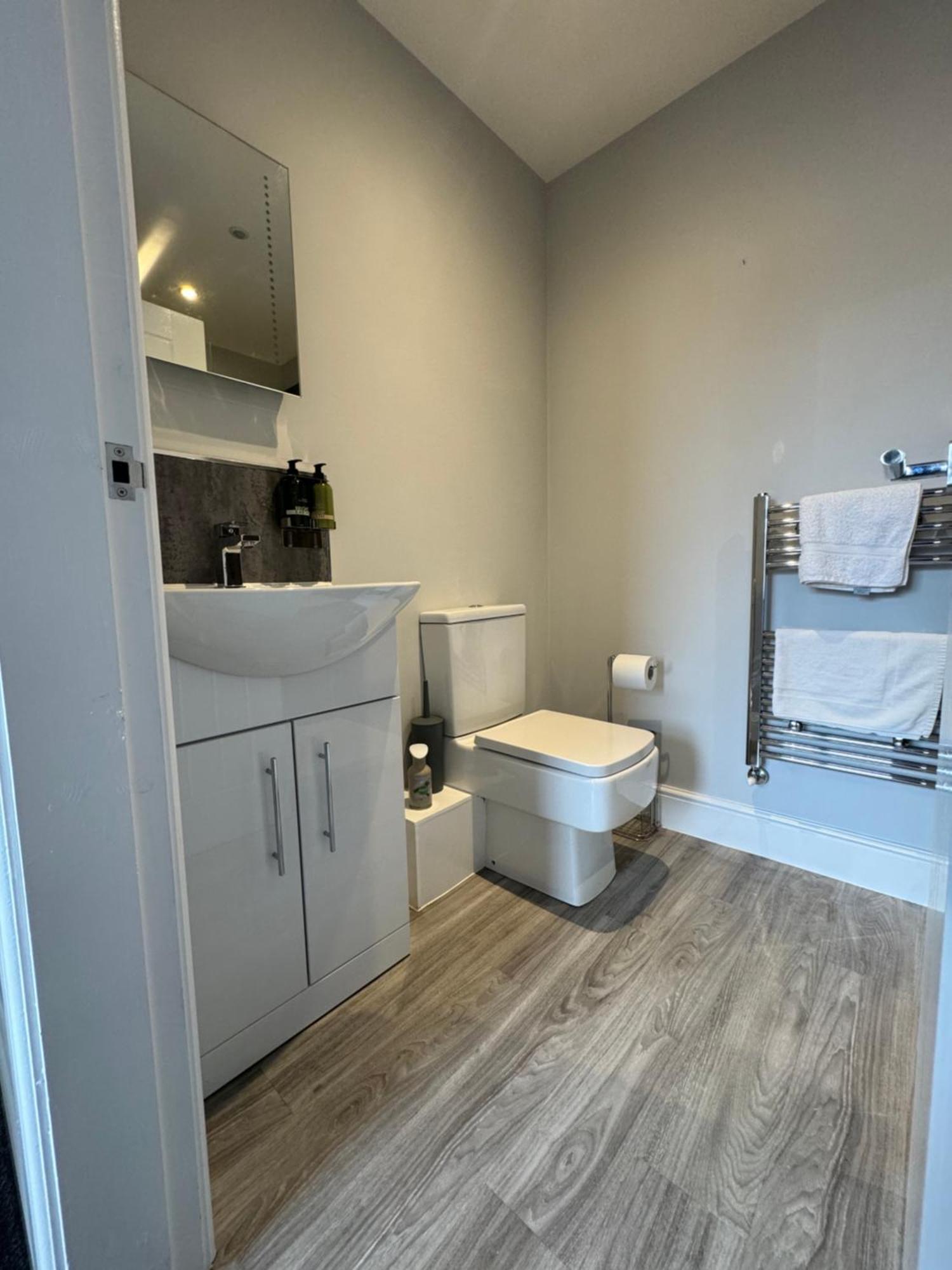 Lymm Living Hotel Warrington  Buitenkant foto