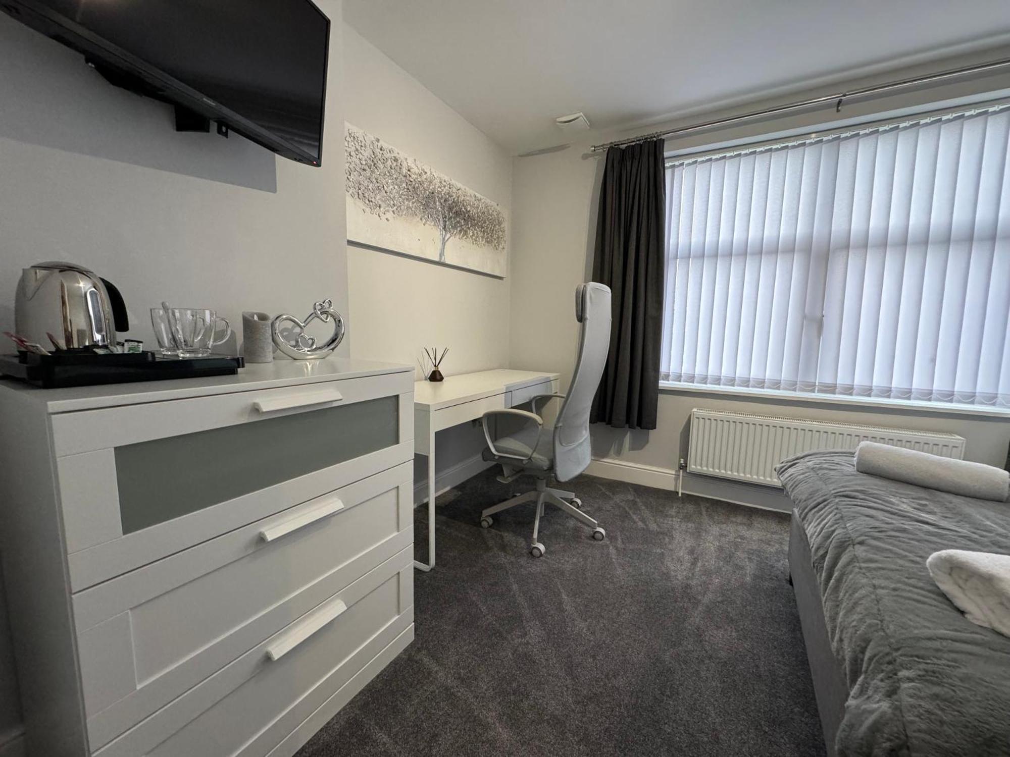 Lymm Living Hotel Warrington  Buitenkant foto