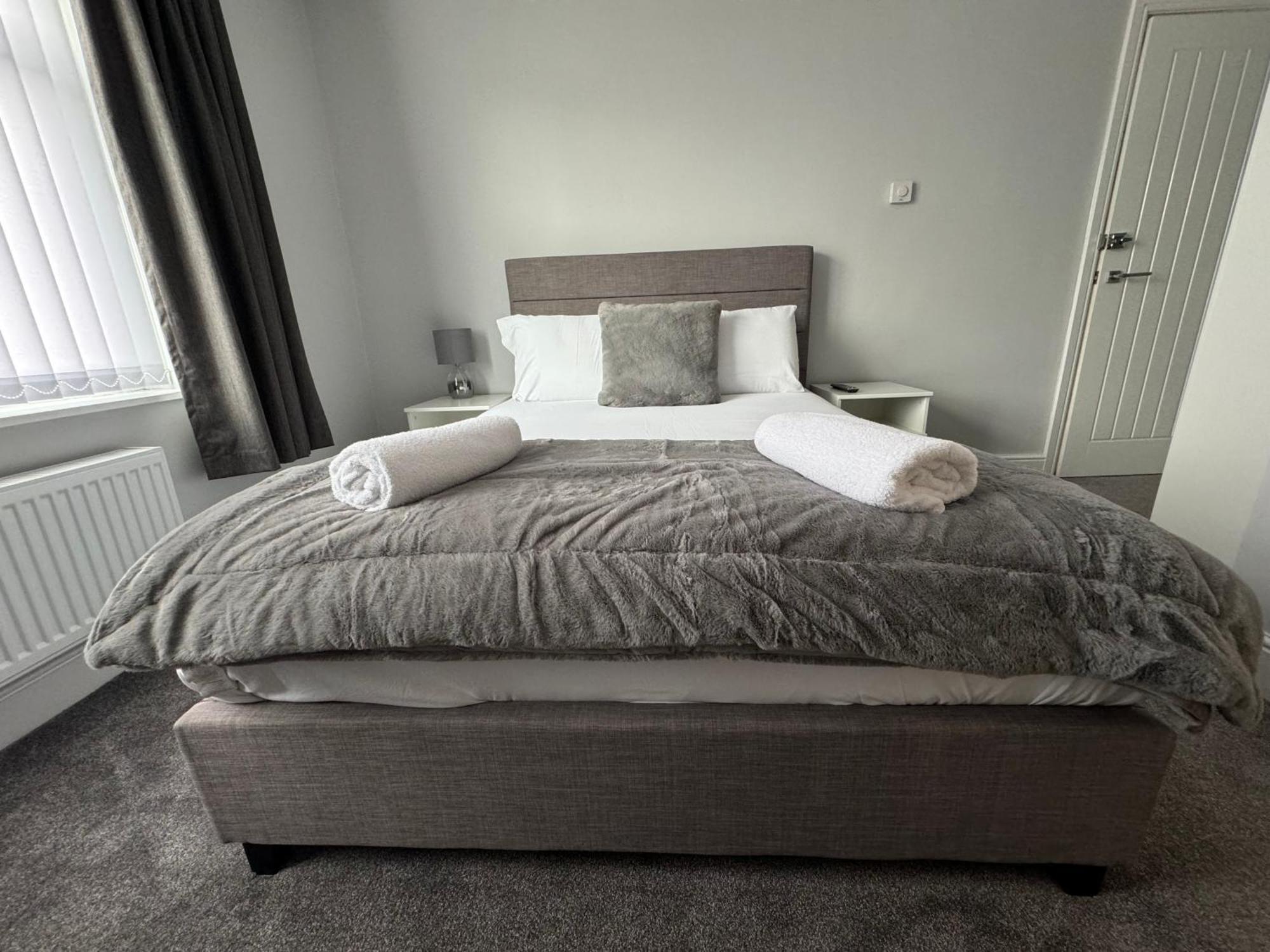 Lymm Living Hotel Warrington  Buitenkant foto